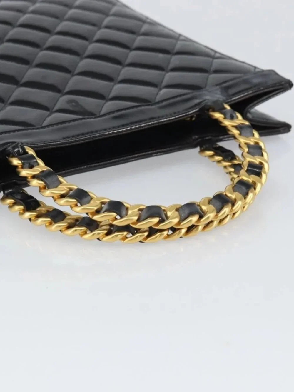 CHANEL Matelasse Hand Bag Patent leather Black Gold CC Auth BA9804